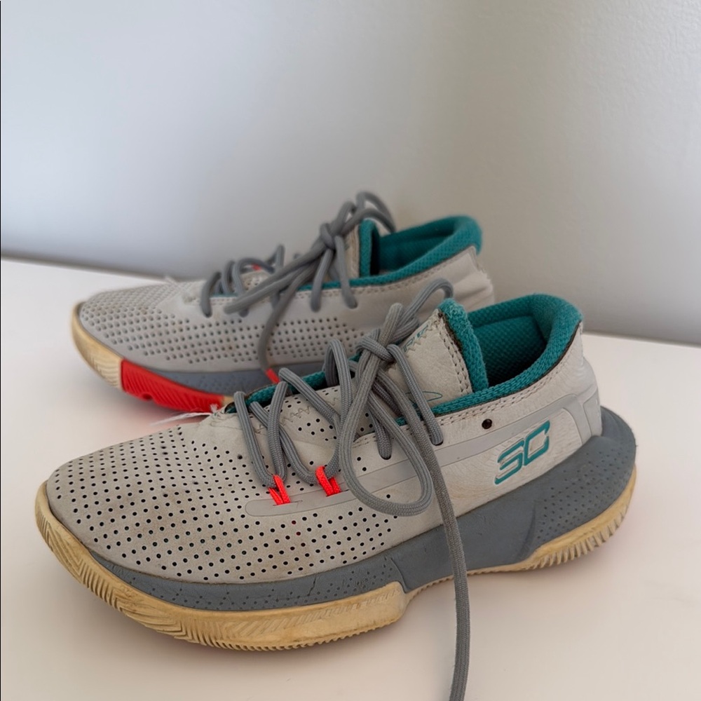 Under Armour Stephen Curry Kids' Gray and Teal Sneakers